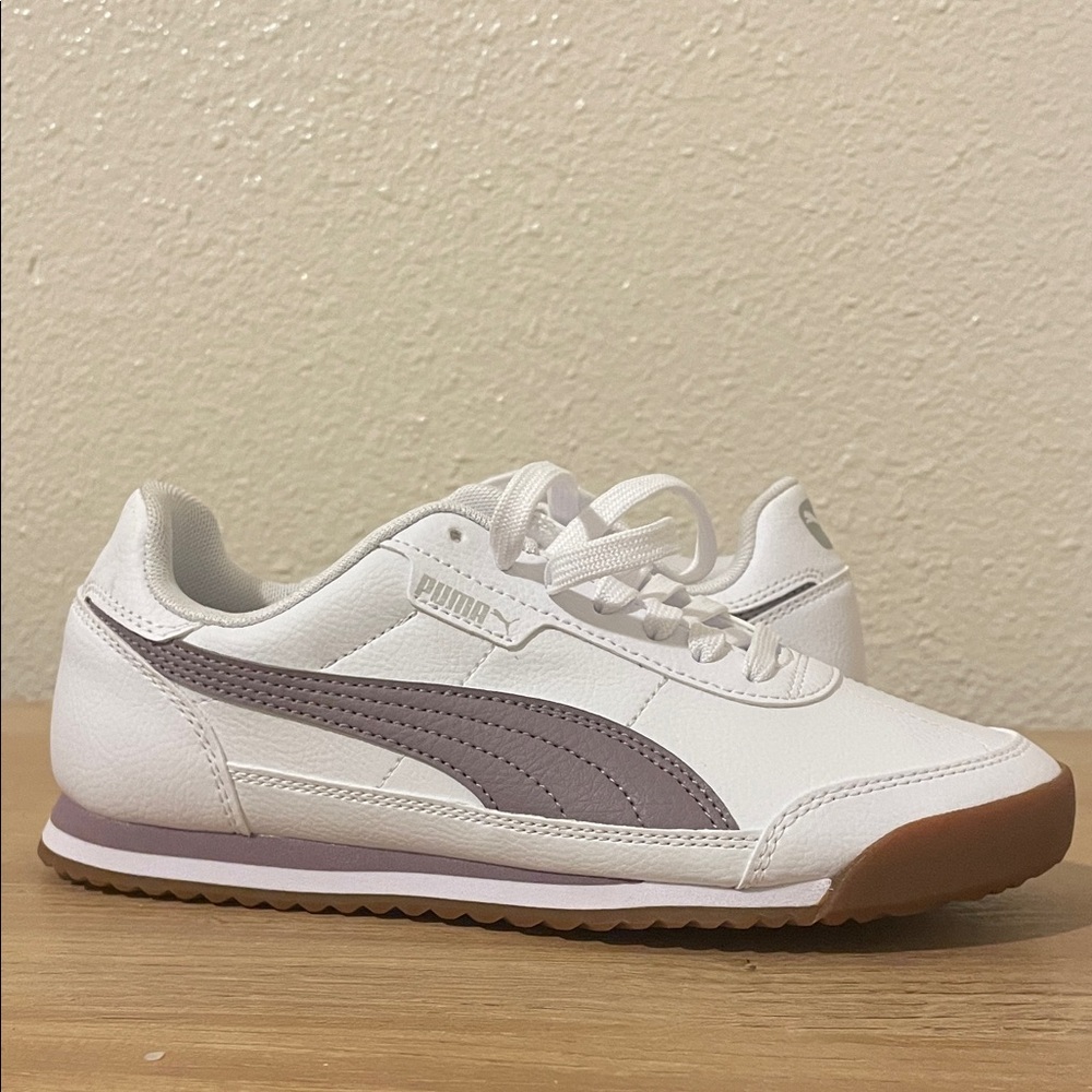 Puma Kids White and Lavender Sneakers